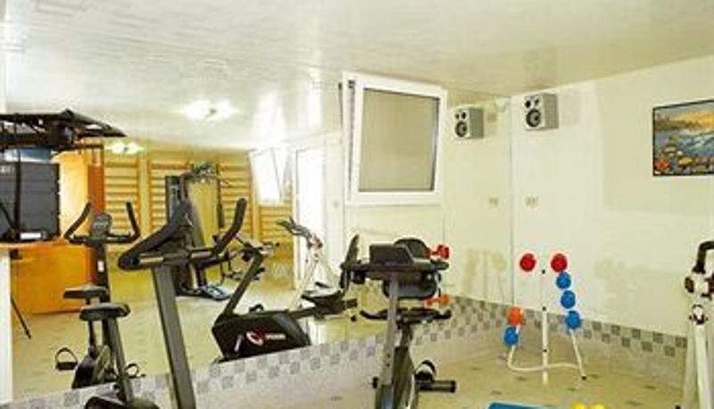 Obiekty sportowe - Hotel Capri