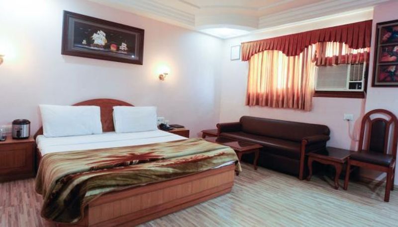 Superior room (single) - Hotel Maruti Ahmedabad