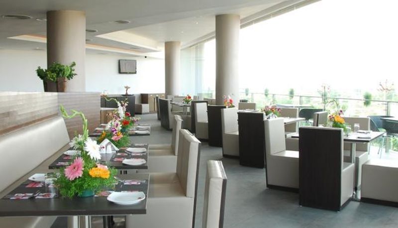 Sala prima colazione all'interno del ristorante - Honey Berg Resort