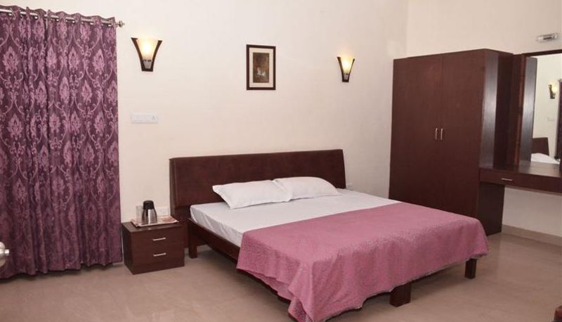 Info - Hotel Silver Oak Country Yard 29 Km away from Mount Abu