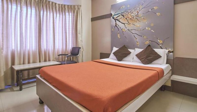 Superior room (double) - MTR Residency