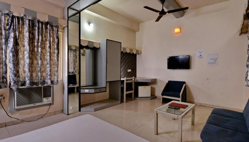 Superior room (single) - Hotel Surana Palace