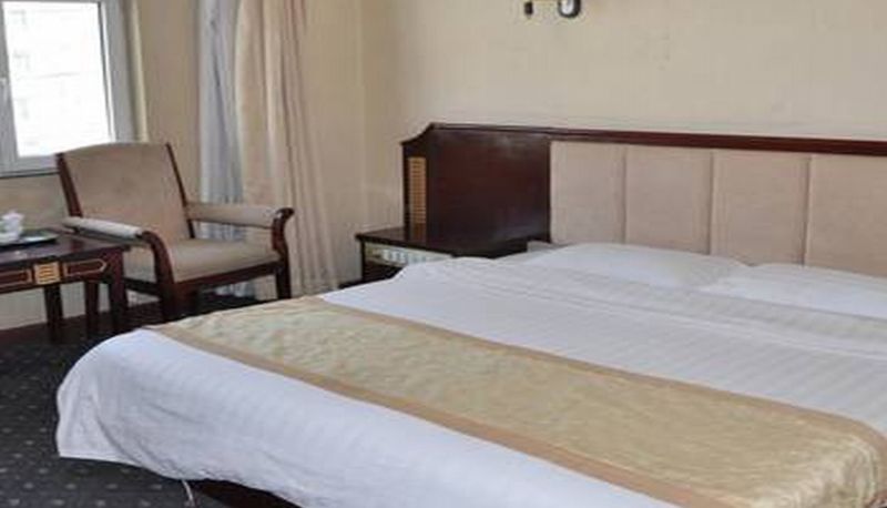 Chambre standard (simple) - TongRen Holiday Hotel