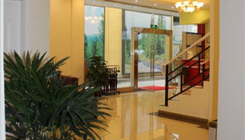 Hall - Yijia Express Hotel