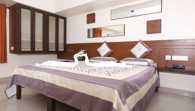 Información - Raj Classic Inn