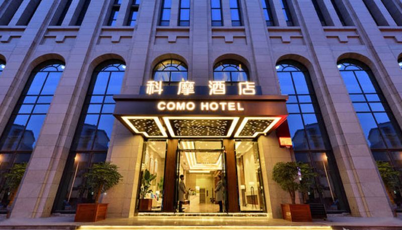Area esterna dell'hotel - Como Hotel