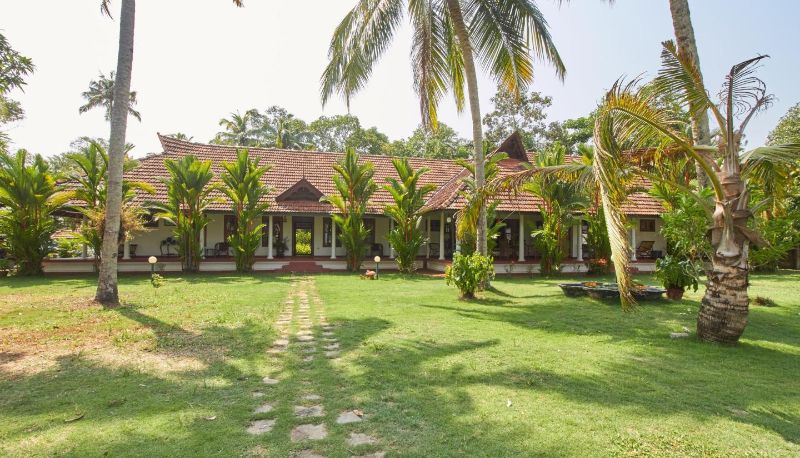 Info - Kovilakam Lakeside Villa