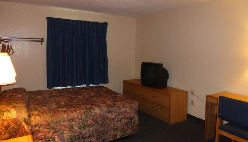 Zimmer - Norwood Inn and Suites Roseville