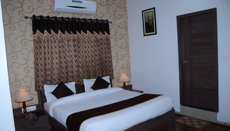 Info - Hotel A R Excellency