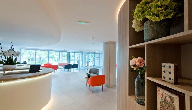 Sala - Golden Tulip Sophia Antipolis Hôtel & Suites