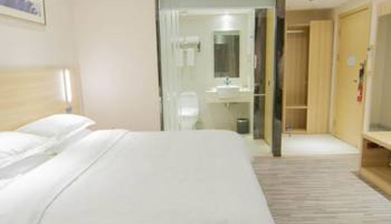 Zimmer - City Comfort Inn