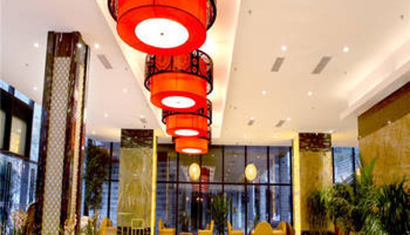 Hall - Red Lion Hotel