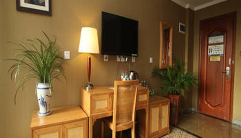 Camera - Red Lion Hotel