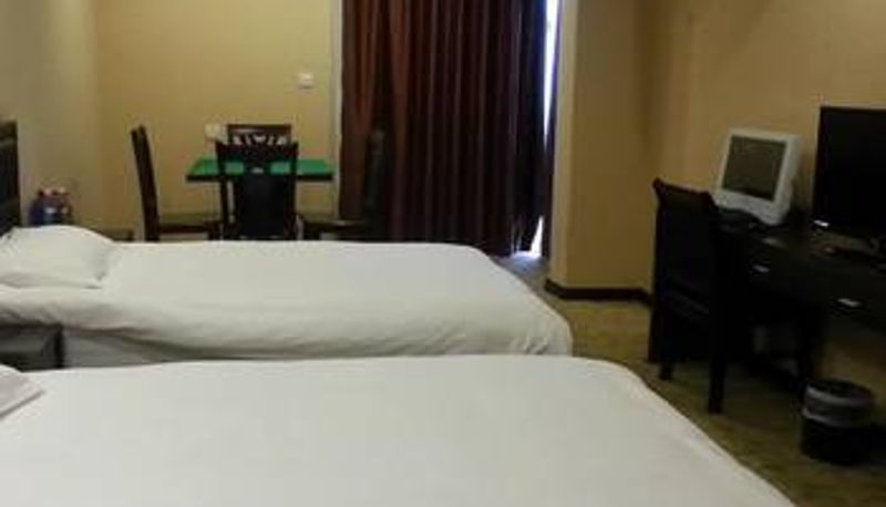 Chambre - Moon Bay Hotel (Emperor Plaza Store)