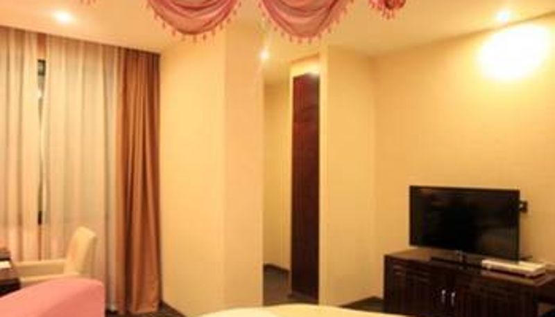 Zimmer - Runhuang 18 Business Hotel-Chongqing