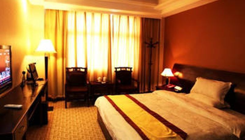Zimmer - Emperor Dynasty Hotel