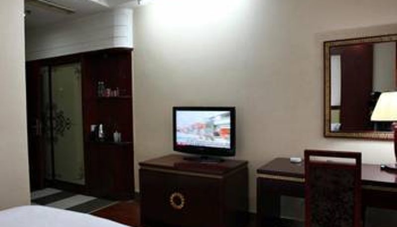 Zimmer - Caiji Hotel (Lingling Ancient City Branch)