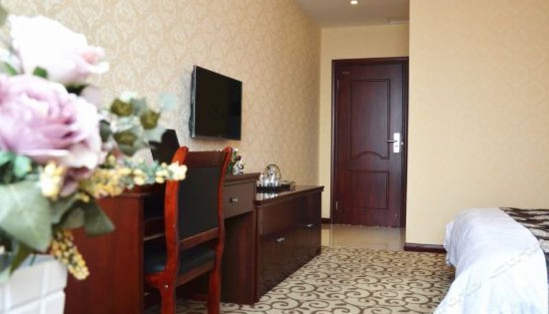 Camera business - July Hotel