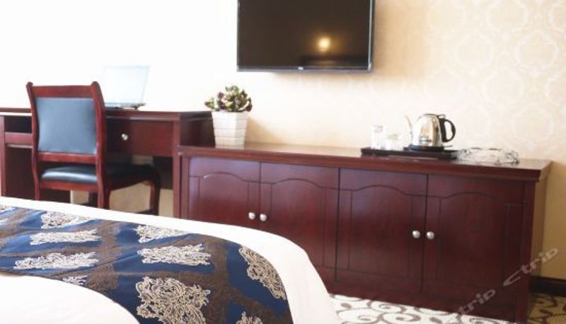 Camera business - July Hotel
