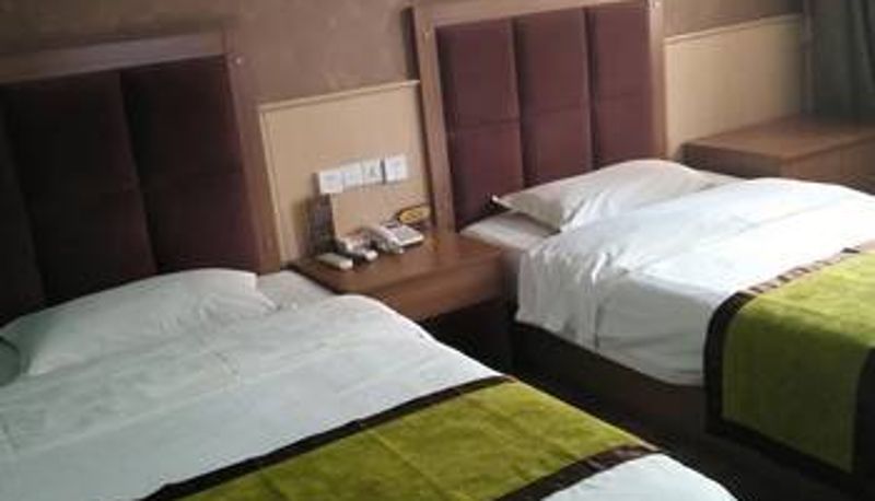 Zimmer - Jiutian Hotel (Rhine Spring Branch)
