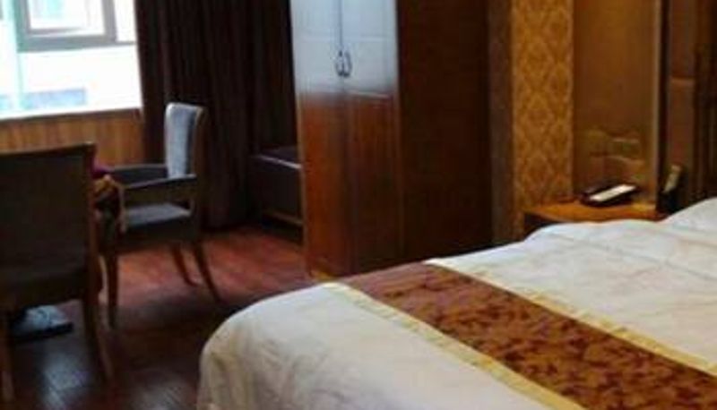 Kamer - Chongqing Longmenshan Cinema Hotel (Qijiang East Station Store)
