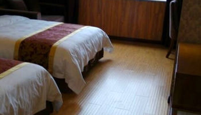 Kamer - Chongqing Longmenshan Cinema Hotel (Qijiang East Station Store)