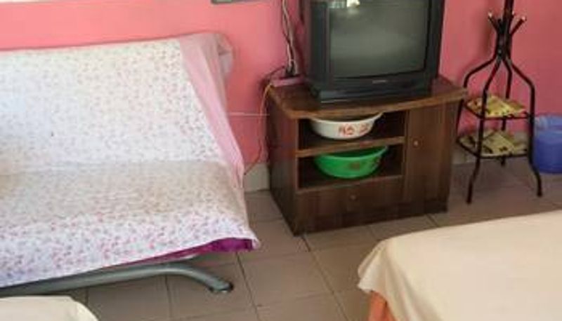 Kamer - Yifeng Hotel (920 Hospital Store)