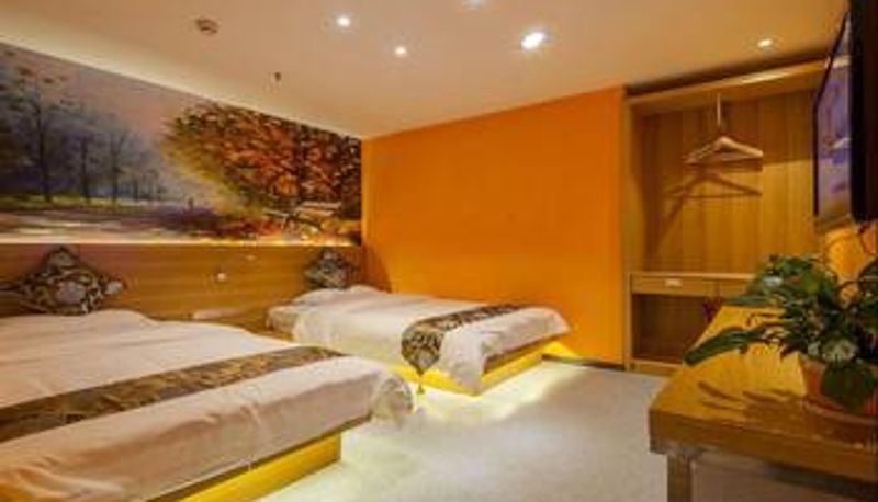 Zimmer - Glamor September Theme Hotel