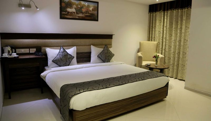 Info - Hotel The Grand Radiant