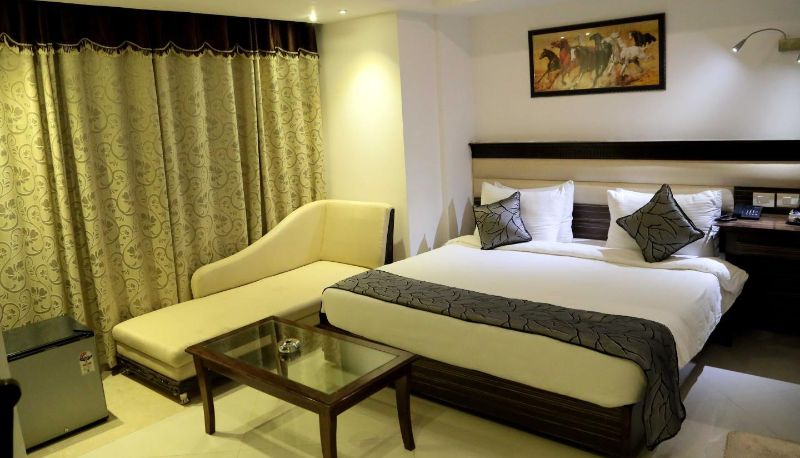 Info - Hotel The Grand Radiant