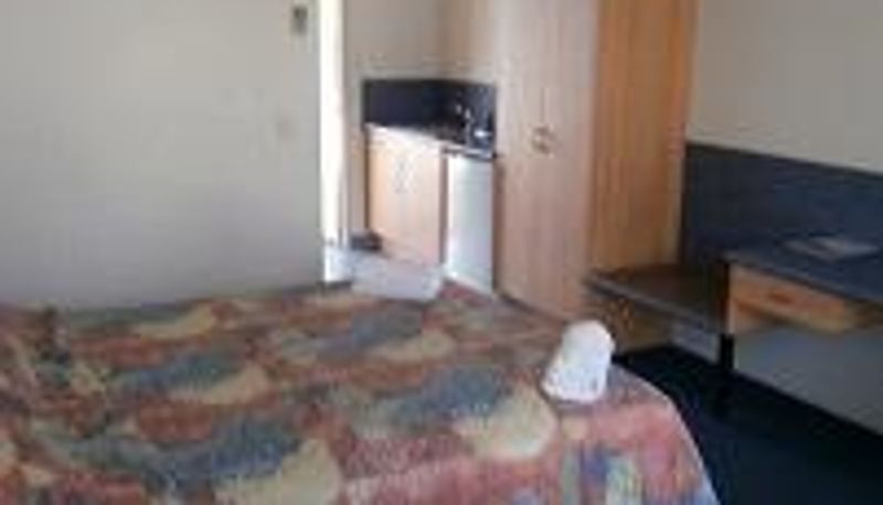 Info - Banana Hotel Motel