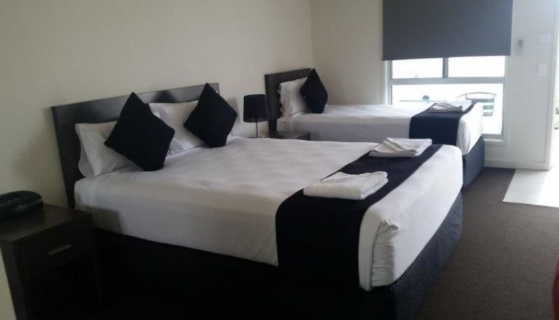 Standardzimmer - Dooleys Capella Tavern and Motel