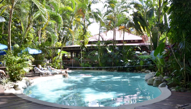 Basen - PKs Jungle Village