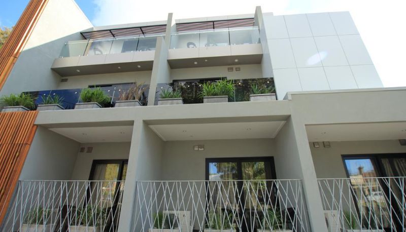 Info - Melrose Apartments