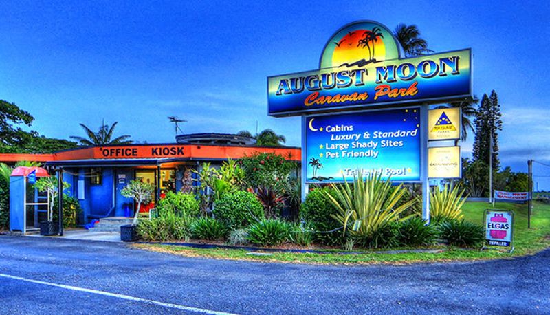 Receptie - August Moon Caravan Park