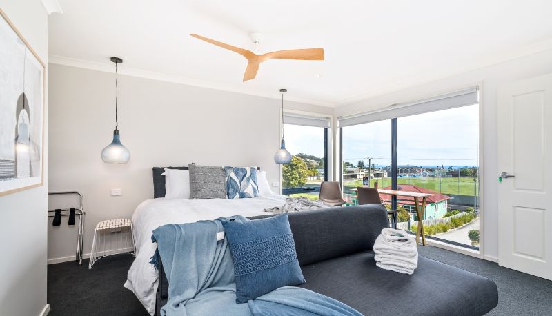 Suite - Madsen Retreat Penguin