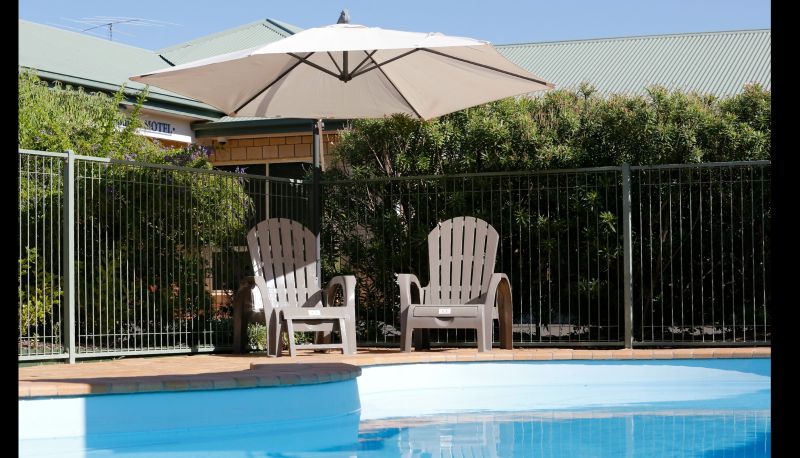 Piscina - Jacaranda Country Motel