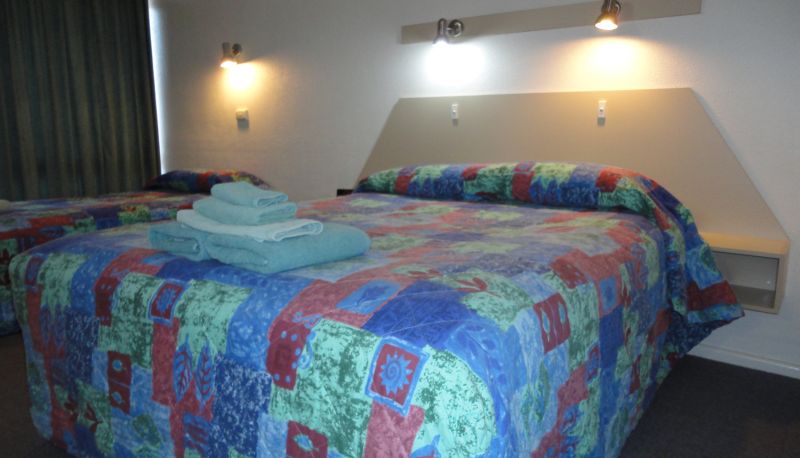 Info - Cobb Inlander Motel