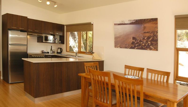 Info - Stewarts Bay Lodge