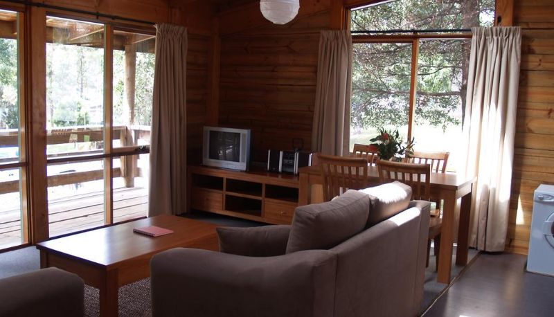 Info - Stewarts Bay Lodge