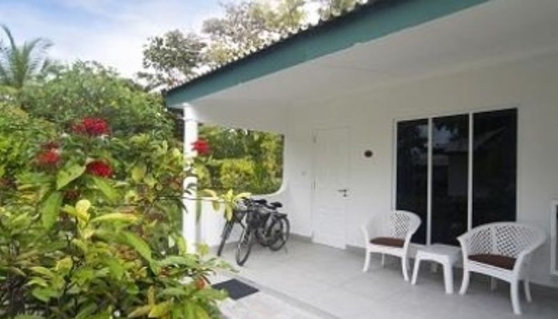 Kamer - Equator Village