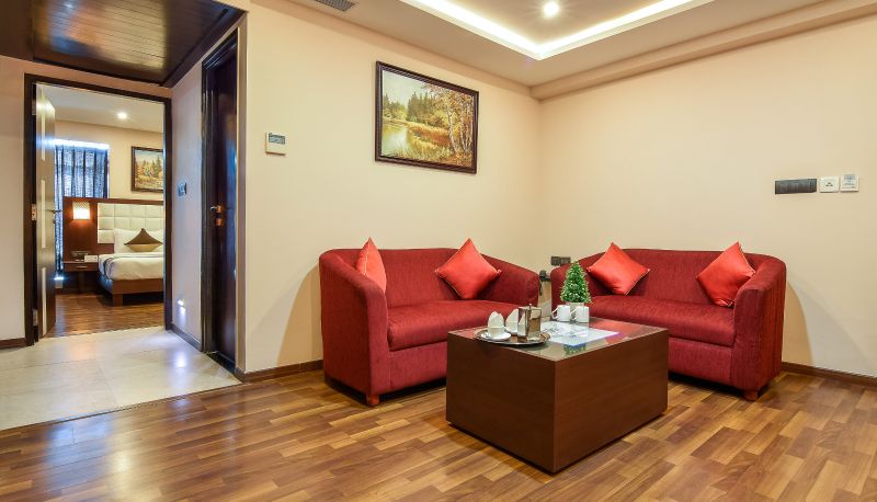 Suite - Akshaya Aura