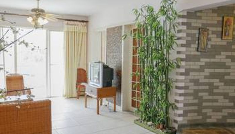 Room - Sanya Sunshine Coast Seaview Apartment