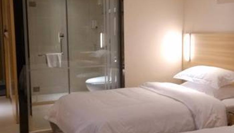 Camera - City Comfort Inn
