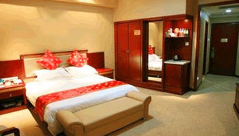 Camera - Yuzhou Hotel