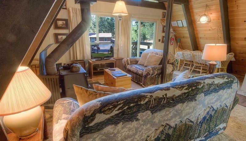 Informacje - Affordable Authentic Chalet in the Woods by RedAwning