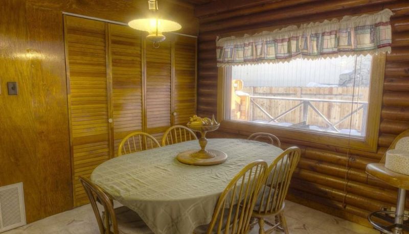 Info - Adorable Tahoe Cabin Perfect Family Choice by RedAwning