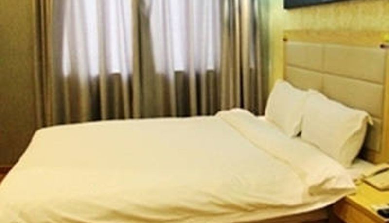 Room - Pebble Motel