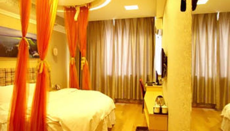 Room - Pebble Motel