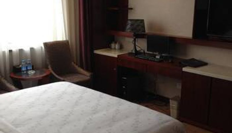 Zimmer - Jinbi Huafu Hotel